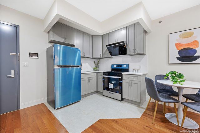 141-15 Cherry Avenue 6E, Flushing, NY 11355
