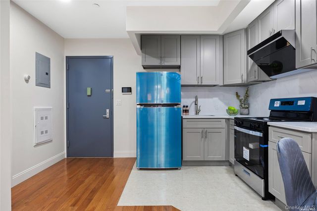 141-15 Cherry Avenue 6E, Flushing, NY 11355