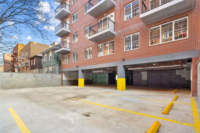 141-15 Cherry Avenue 6E, Flushing, NY 11355
