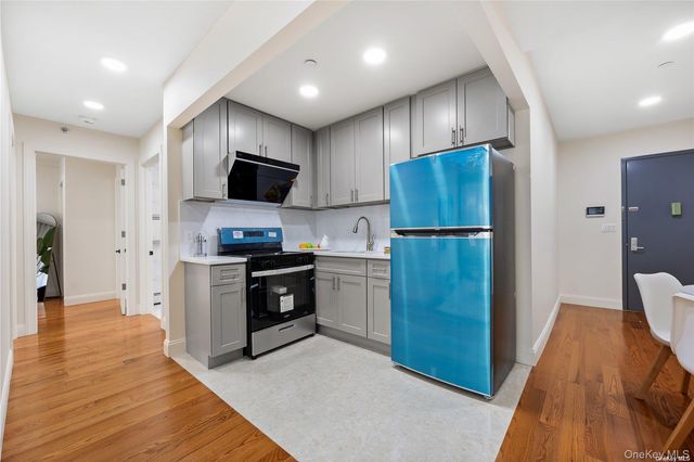 141-15 Cherry Avenue 6E, Flushing, NY 11355