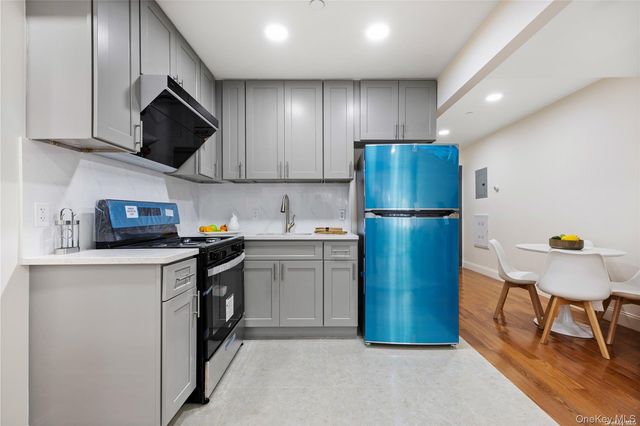 141-15 Cherry Avenue 6E, Flushing, NY 11355
