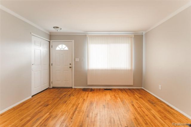 27441 Bohnhoff Street, Roseville, MI 48066