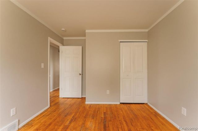 27441 Bohnhoff Street, Roseville, MI 48066