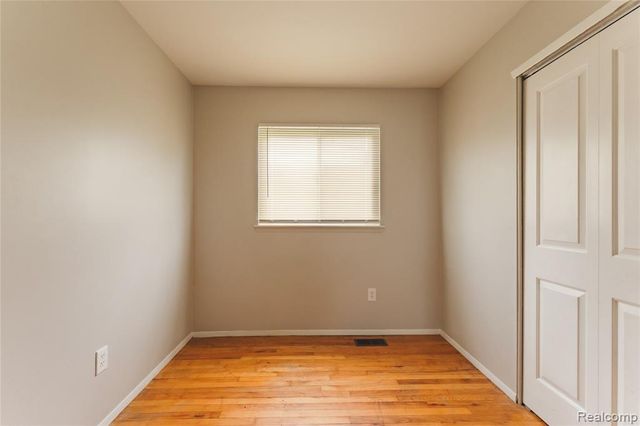 27441 Bohnhoff Street, Roseville, MI 48066