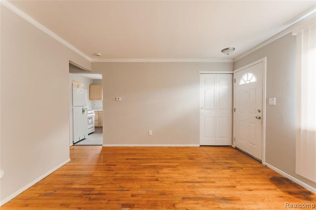 27441 Bohnhoff Street, Roseville, MI 48066