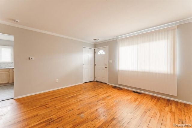 27441 Bohnhoff Street, Roseville, MI 48066