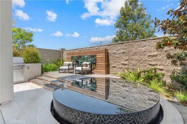 190 Amber Oak, Lake Forest, CA 92630