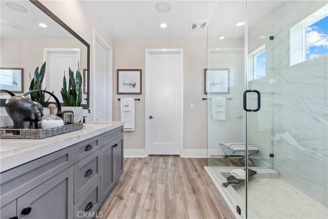 190 Amber Oak, Lake Forest, CA 92630