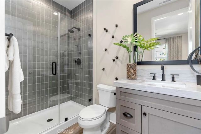 190 Amber Oak, Lake Forest, CA 92630