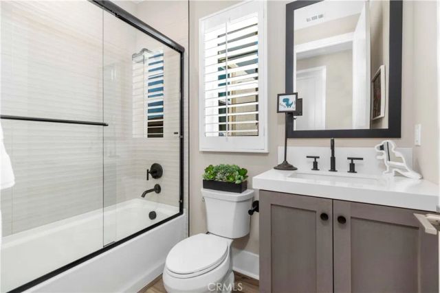 190 Amber Oak, Lake Forest, CA 92630