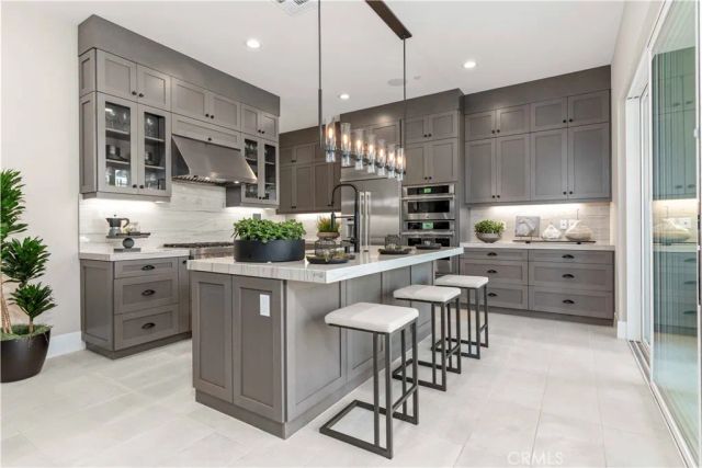 190 Amber Oak, Lake Forest, CA 92630