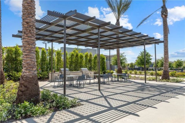 190 Amber Oak, Lake Forest, CA 92630