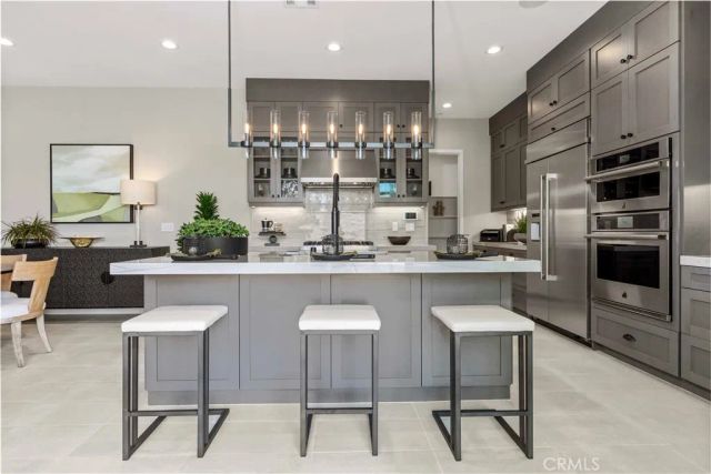 190 Amber Oak, Lake Forest, CA 92630