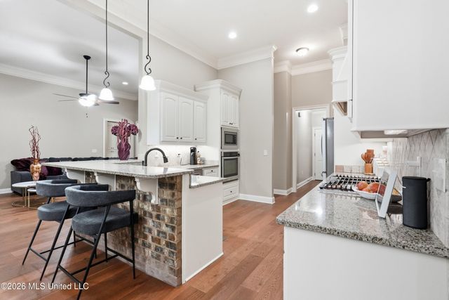 446 Edgewood Crossing, Brandon, MS 39042