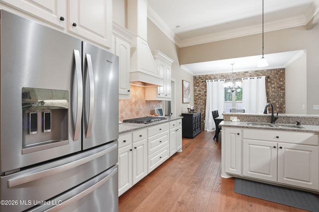 446 Edgewood Crossing, Brandon, MS 39042
