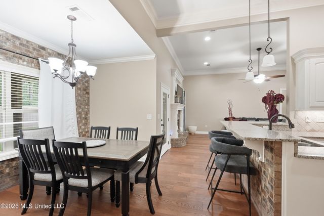 446 Edgewood Crossing, Brandon, MS 39042