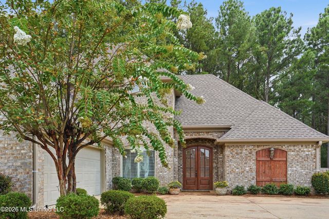 446 Edgewood Crossing, Brandon, MS 39042