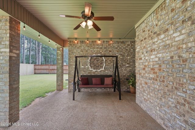 446 Edgewood Crossing, Brandon, MS 39042