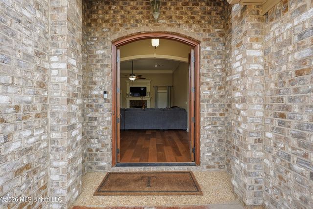 446 Edgewood Crossing, Brandon, MS 39042