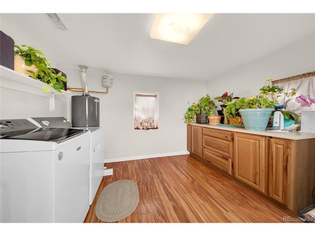 475 W 5th St, Akron, CO 80720