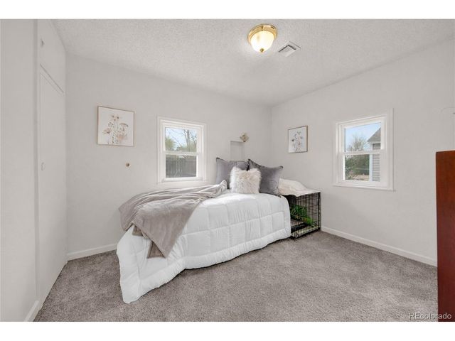 475 W 5th St, Akron, CO 80720