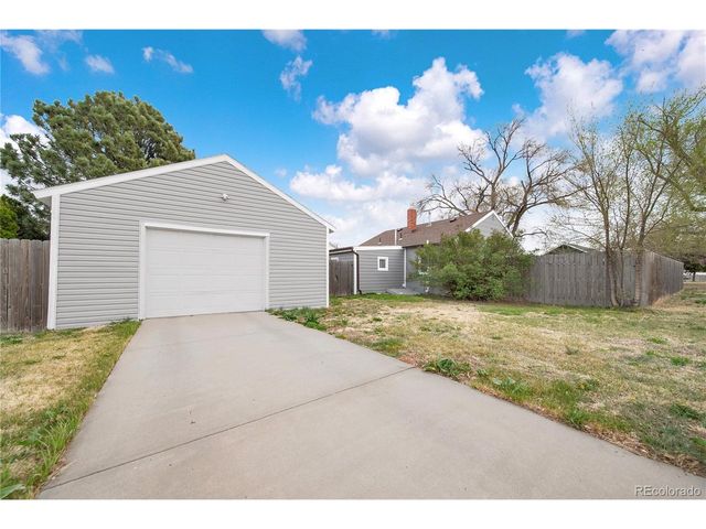 475 W 5th St, Akron, CO 80720