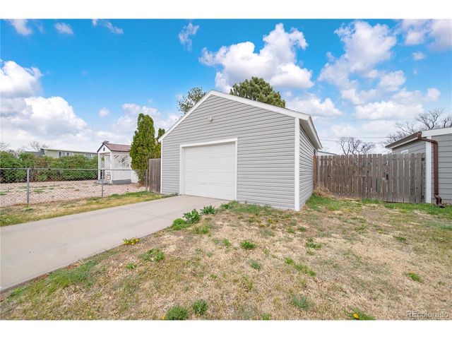 475 W 5th St, Akron, CO 80720