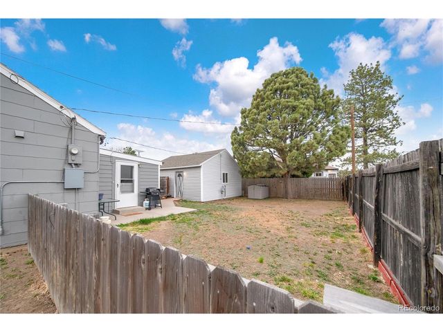 475 W 5th St, Akron, CO 80720