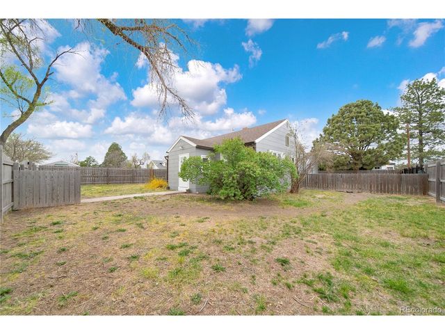 475 W 5th St, Akron, CO 80720