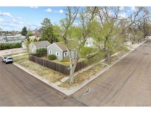 475 W 5th St, Akron, CO 80720