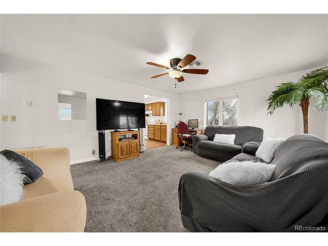 475 W 5th St, Akron, CO 80720