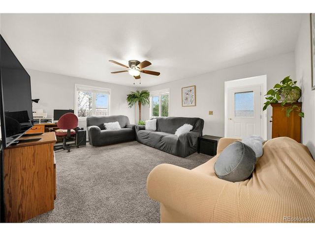 475 W 5th St, Akron, CO 80720