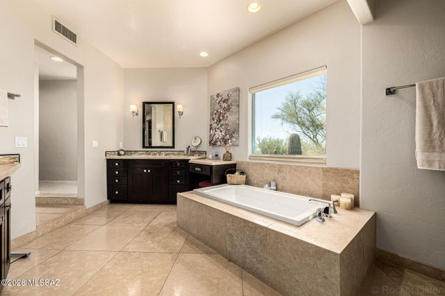 4477 E Saranac Drive, Tucson, AZ 85718