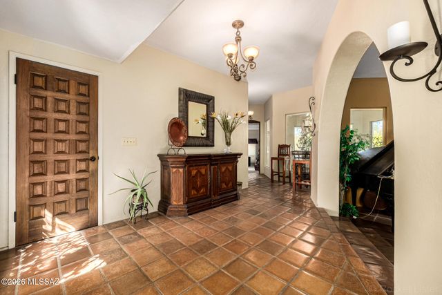 4477 E Saranac Drive, Tucson, AZ 85718