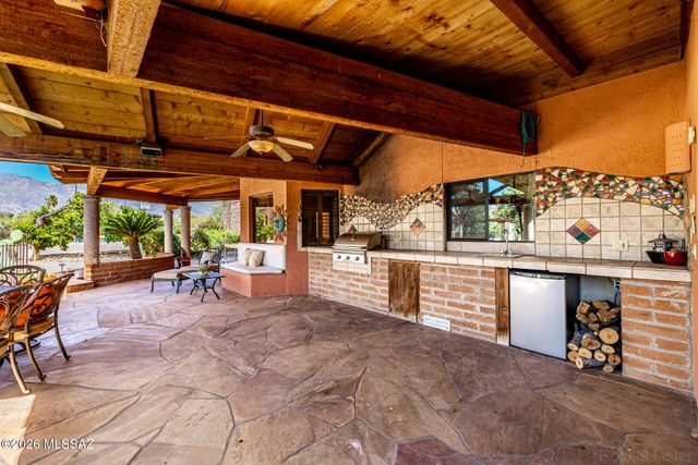 4477 E Saranac Drive, Tucson, AZ 85718