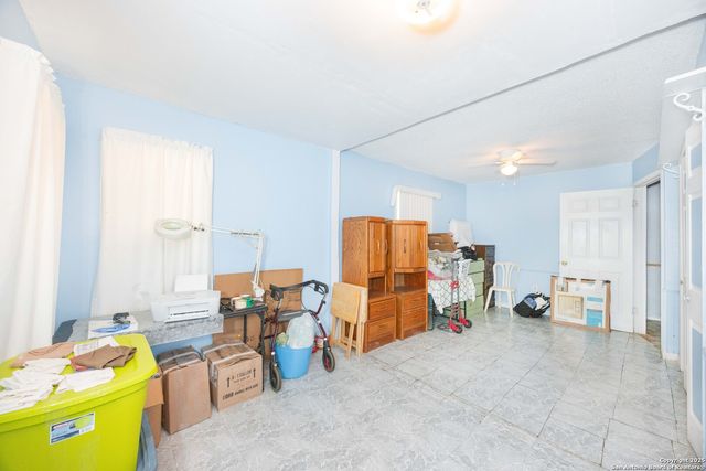 418 N Cedar, Pearsall, TX 78061