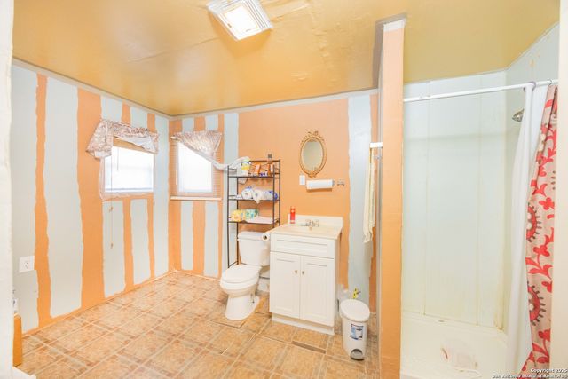 418 N Cedar, Pearsall, TX 78061