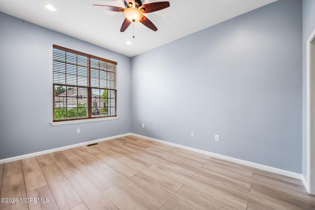 7 Brattleboro Road, Jackson, NJ 08527