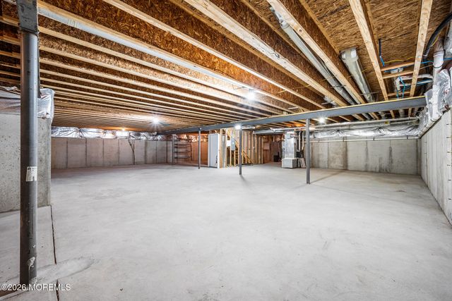 7 Brattleboro Road, Jackson, NJ 08527