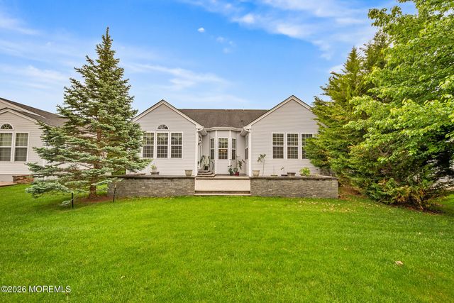 7 Brattleboro Road, Jackson, NJ 08527