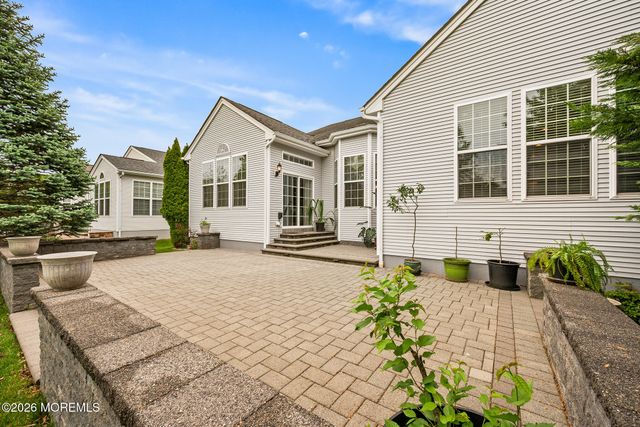 7 Brattleboro Road, Jackson, NJ 08527