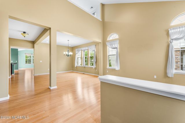 7 Brattleboro Road, Jackson, NJ 08527