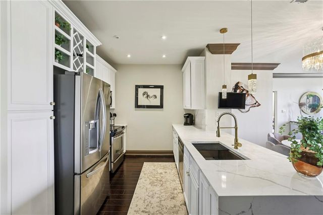 901 Abernathy Road NE 6110, Atlanta, GA 30328