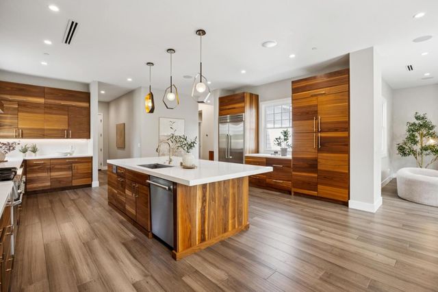 16988 Kennedy Road, Los Gatos, CA 95032