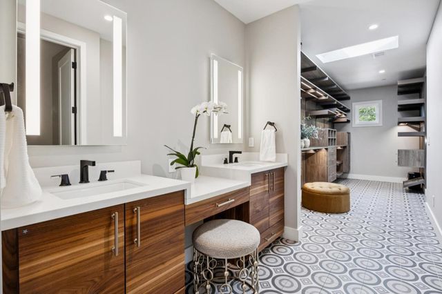 16988 Kennedy Road, Los Gatos, CA 95032