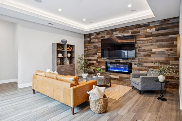 16988 Kennedy Road, Los Gatos, CA 95032