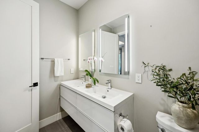 16988 Kennedy Road, Los Gatos, CA 95032