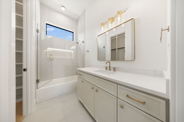 6475 Trammel Drive, Dallas, TX 75214