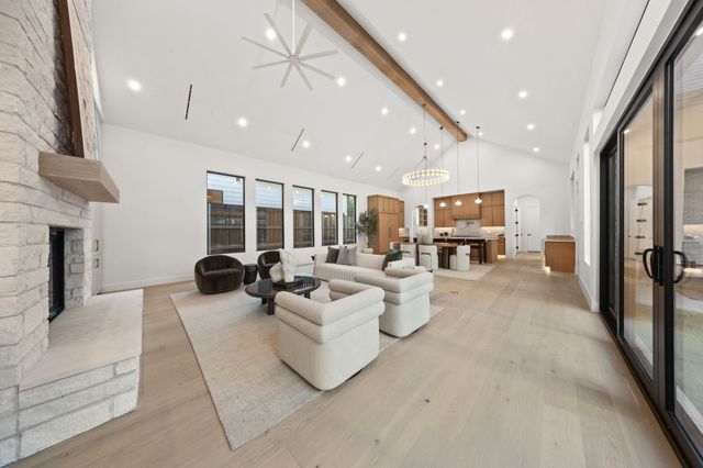 6475 Trammel Drive, Dallas, TX 75214