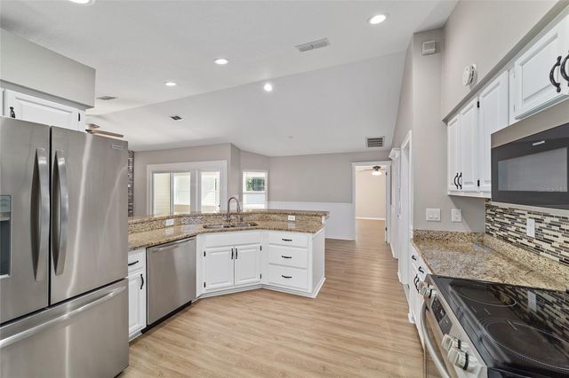 8526 SE 12TH COURT, Ocala, FL 34480